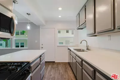 3622 Kalsman Dr #2, Los Angeles, CA 90016 - Photo 11
