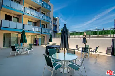 1299 E Green St, Pasadena, CA 91106 - Photo 23
