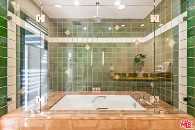 133 N Kilkea Dr, Los Angeles, CA 90048 - Photo 21