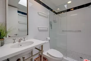 6 Northstar St, Marina del Rey, CA 90292 - Photo 19