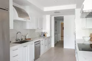 300 N Swall Dr, Beverly Hills, CA 90211 - Photo 15