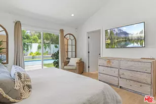 23023 Gainford St, Woodland Hills, CA 91364 - Photo 23