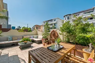11838 Kiowa Ave, Los Angeles, CA 90049 - Photo 35