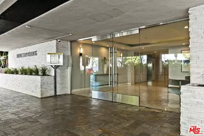 8530 Holloway Dr #422, West Hollywood, CA 90069 - Photo 3