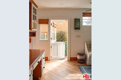 41 Vicente Ter, Santa Monica, CA 90401 - Photo 23