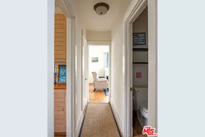 41 Vicente Ter, Santa Monica, CA 90401 - Photo 33