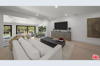 15431 Milbank St, Encino, CA 91436 - Photo 7