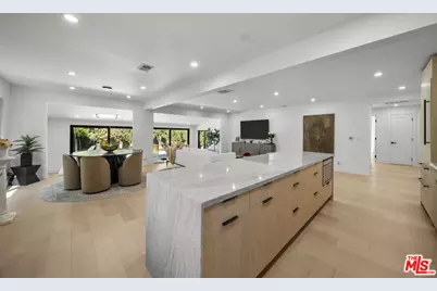 15431 Milbank St, Encino, CA 91436 - Photo 13