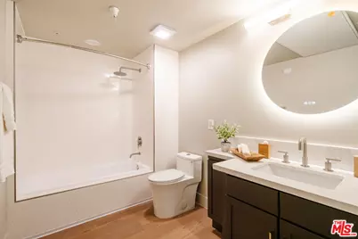 11011 Huston St #212, North Hollywood, CA 91601 - Photo 21