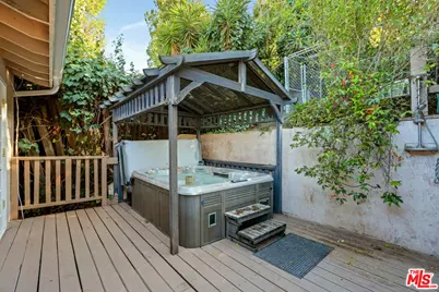 3331 Bennett Dr, Los Angeles, CA 90068 - Photo 41