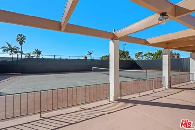 5435 W 64th St, Los Angeles, CA 90056 - Photo 3