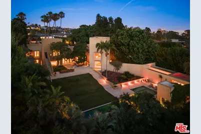 223 N Carmelina Ave, Los Angeles, CA 90049 - Photo 27