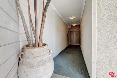 1140 Alta Loma Rd #303, West Hollywood, CA 90069 - Photo 37