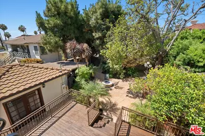 1136 Harvard St, Santa Monica, CA 90403 - Photo 23