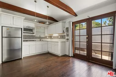 1136 Harvard St, Santa Monica, CA 90403 - Photo 37