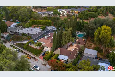 3225 Oakshire Dr, Los Angeles, CA 90068 - Photo 69