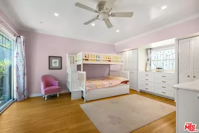 11861 Tiara St, Los Angeles, CA 91607 - Photo 17