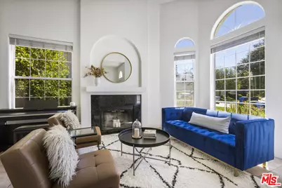 26611 Marigold Ct, Calabasas, CA 91302 - Photo 11