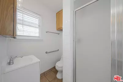4231 S Centinela Ave, Los Angeles, CA 90066 - Photo 19