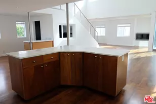 21 Voyage St, Los Angeles, CA 90292 - Photo 49
