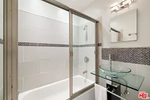8142 Amor Rd, Los Angeles, CA 90046 - Photo 17