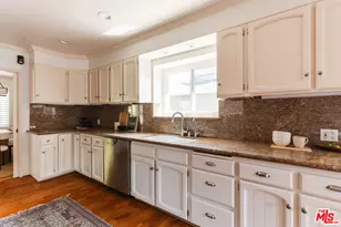 12348 Landale St, Los Angeles, CA 91604 - Photo 9