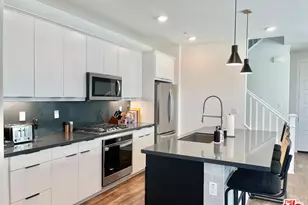 27482 Boulderview Way, Valencia, CA 91381 - Photo 5