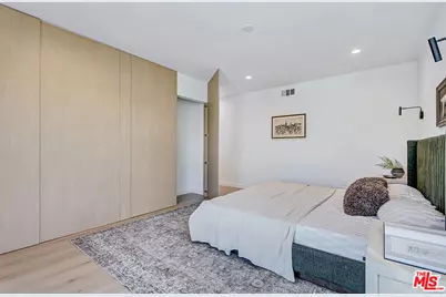 2813 12th Ave, Los Angeles, CA 90018 - Photo 19