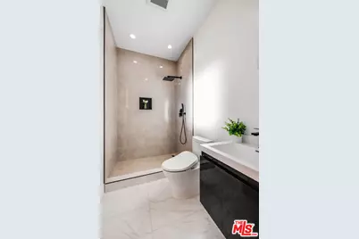 4555 Forman Ave, Toluca Lake, CA 91602 - Photo 53