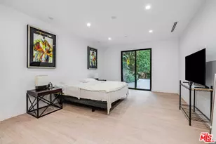 4555 Forman Ave, Toluca Lake, CA 91602 - Photo 13