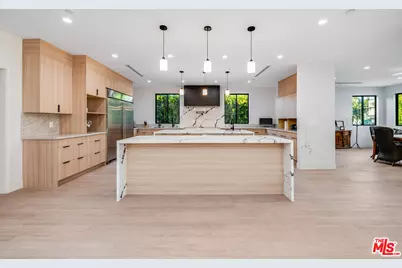 4555 Forman Ave, Toluca Lake, CA 91602 - Photo 11