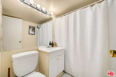 6041 Cleon Ave, North Hollywood, CA 91606 - Photo 33