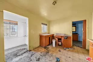 224 W 84th St, Los Angeles, CA 90003 - Photo 39