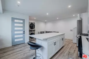 1321 W 30th St, Los Angeles, CA 90007 - Photo 15