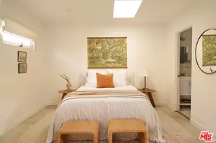655 Angelus Pl, Venice, CA 90291 - Photo 25