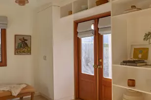 655 Angelus Pl, Venice, CA 90291 - Photo 17