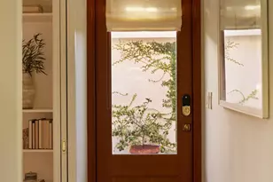 655 Angelus Pl, Venice, CA 90291 - Photo 19