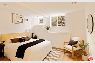 6837 Cahuenga Park Trl, Los Angeles, CA 90068 - Photo 23