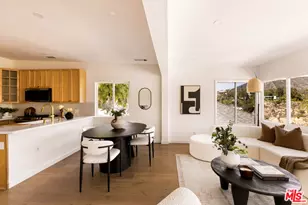 6837 Cahuenga Park Trail, Los Angeles, CA 90068 - Photo 9