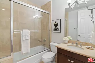 143 N Arnaz Dr, Beverly Hills, CA 90211 - Photo 15