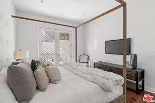 143 N Arnaz Dr, Beverly Hills, CA 90211 - Photo 11