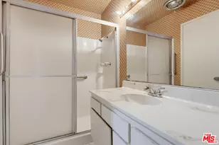 5339 Coldwater Canyon Ave, Los Angeles, CA 91401 - Photo 27