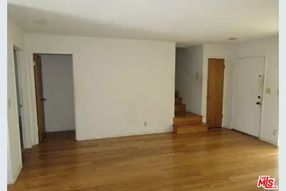 7115 Etiwanda Ave #18, Los Angeles, CA 91335 - Photo 3