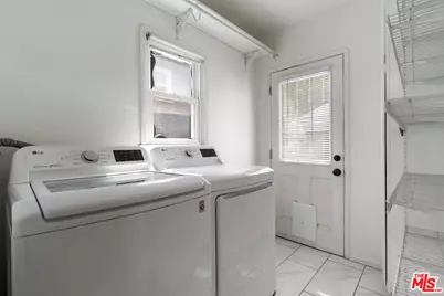 6032 W 74th St, Los Angeles, CA 90045 - Photo 15