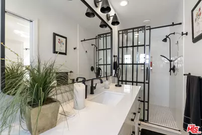 6032 W 74th St, Los Angeles, CA 90045 - Photo 27