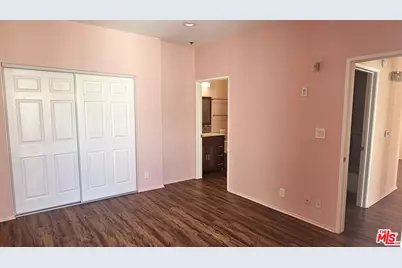 19350 Sherman Way #325, Los Angeles, CA 91335 - Photo 7