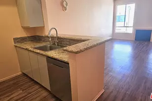 19350 Sherman Way, Los Angeles, CA 91335 - Photo 5