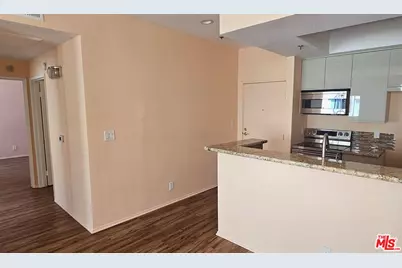19350 Sherman Way #325, Los Angeles, CA 91335 - Photo 9