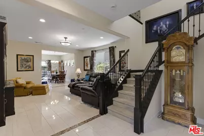 14058 Burdock Dr, Moorpark, CA 93021 - Photo 5
