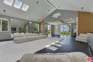 4760 Amigo Ave, Los Angeles, CA 91356 - Photo 37